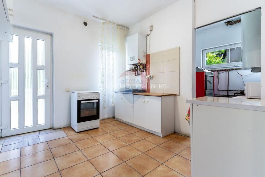 Casa cu 10 camere de vanzare pe str. Corneliu Coposu - 6