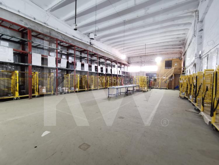 Depozite | 1600 mp | compartimentare la cerere | 8 m inaltime - 2