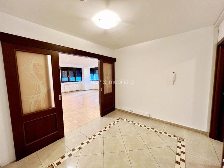 Victoriei / Lascar Catargiu / Business Center / 1 loc parcare inclus in pret - 11