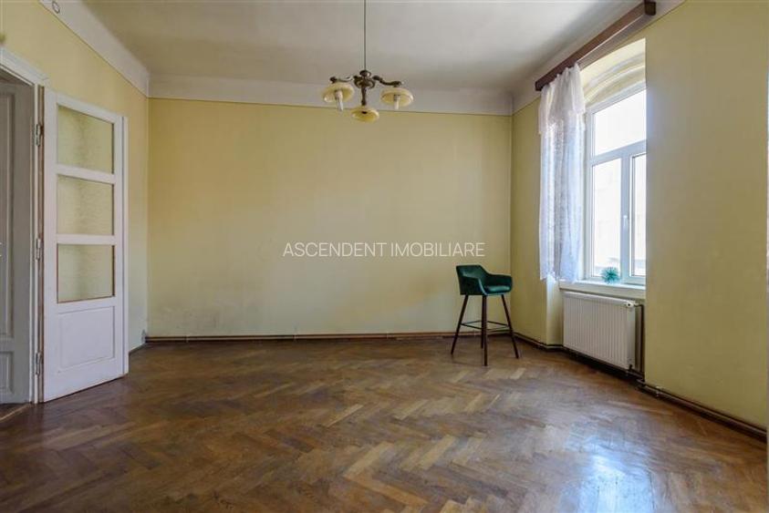 Nivel in vila, curte deosebita, priveliste, Central, Brasov - 11