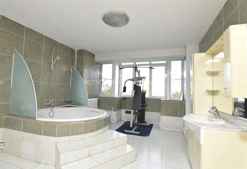 3 camere semidecomandat - Bd. Unirii - Fantani - 9