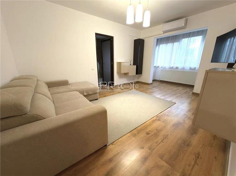 Apartament cu 3 camere, 60 mp, cu Parcare, str. Uranus - 2