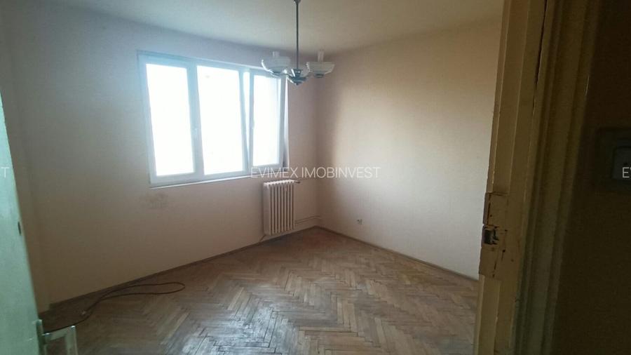 Iancului , 2 minute metrou- bloc stradal, doua camere - 3