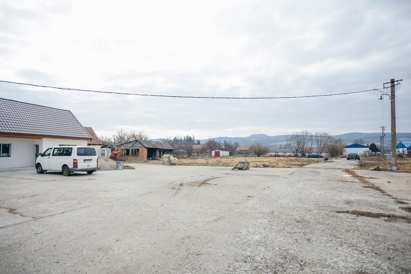 Inchiriez teren si cladiri in localitatea Betesti, judetul Harghita - 7