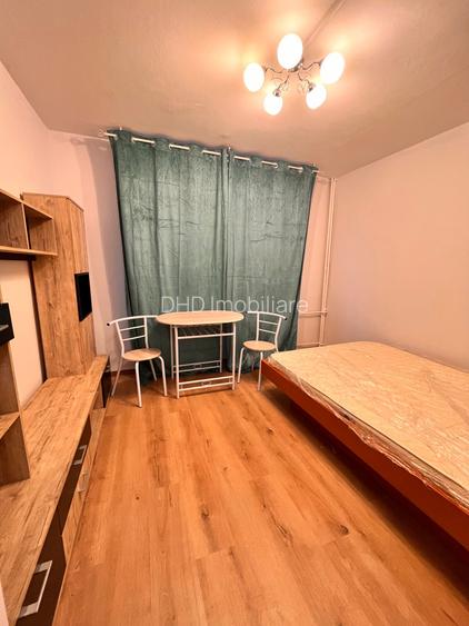 Garsonieră zona Bularga Pod Bucium,etaj 2,nouă - 5