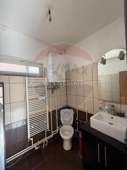 Spațiu comercial de 52mp de închiriat în zona 1 Mai - 7