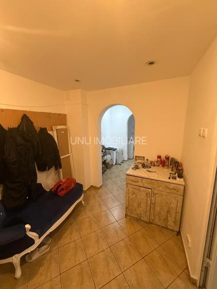 3 camere Pacurari - Toma Cozma- etaj 3 - 130000 euro - 2