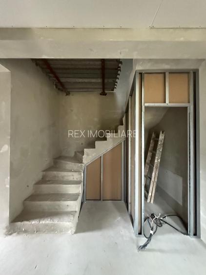 Duplex 4 dormitoare - zona linistita - Dumbravita - 2
