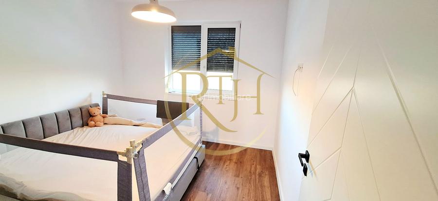 Oferim spre vanzare Casa tip Duplex, situata in Giroc in apropiere de DAF - 13