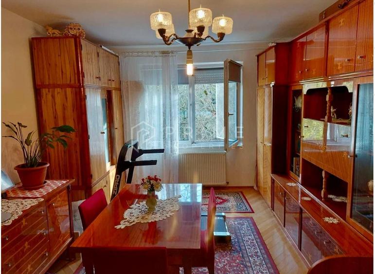 Apartament 2 camere decomandate, etaj intermediar