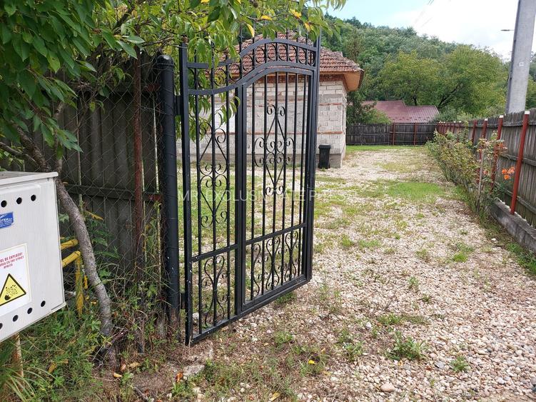Casa de terminat in Bascov-Valea Ursului, Strada Salcamilor - 7