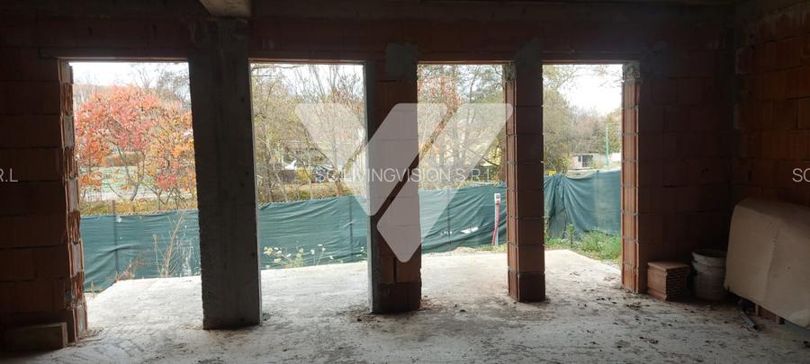 Casa la rosu cu fundatie si structura solida pe 2 niveluri in Cisnadie, - 3