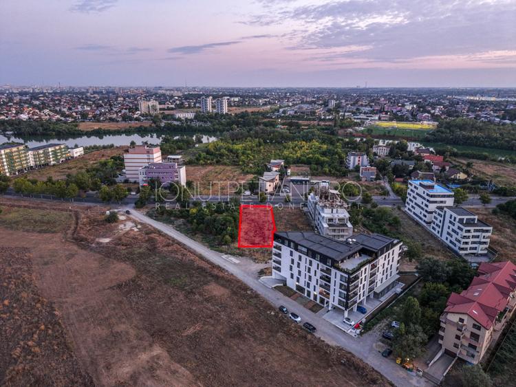 Teren la 1km de metrou coeficienti urbanistici excelenti