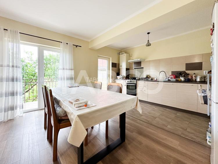 Duplex de vanzare cu garaj si curte de 100 mp in cartierul Borhanci - 2