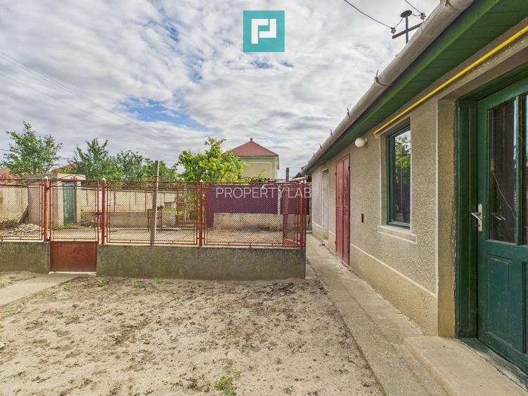 Casă cu teren generos, zonă centrală, Curtici - 22