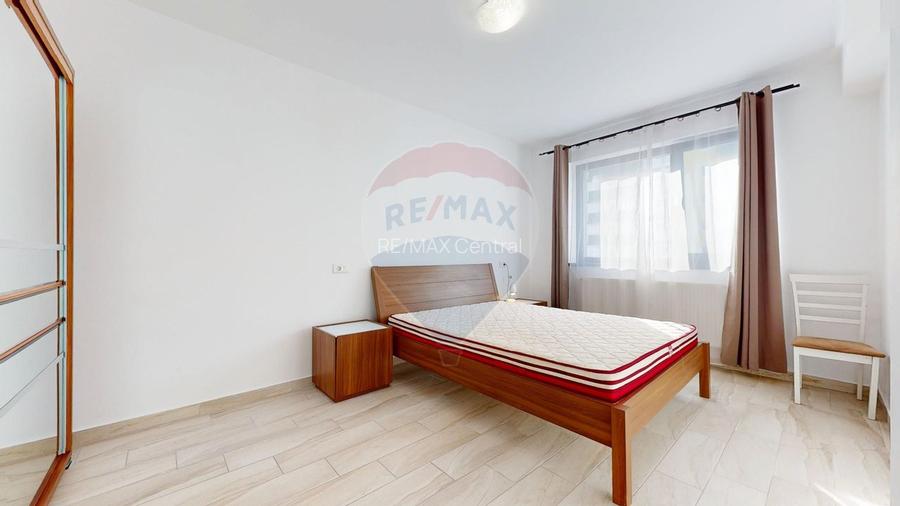 Apartament cu 2 camere de închiriat în zona Tractorul - 9