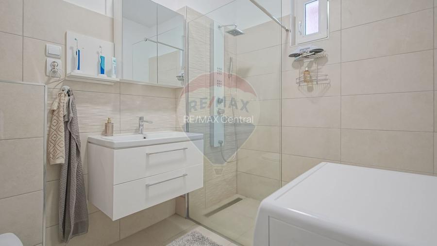 Casă falnică, curte individuală, langă Piața Unirii, în inima Scheilor - 15