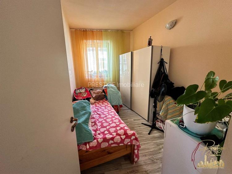 Casa / Spatiu Birouri de vanzare pe str. Iuliu Maniu - Oradea - 5