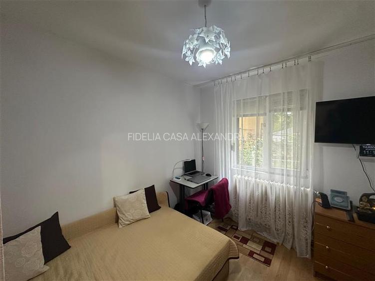 Apartament 3 camere de vanzare Podul de Piatra - 7