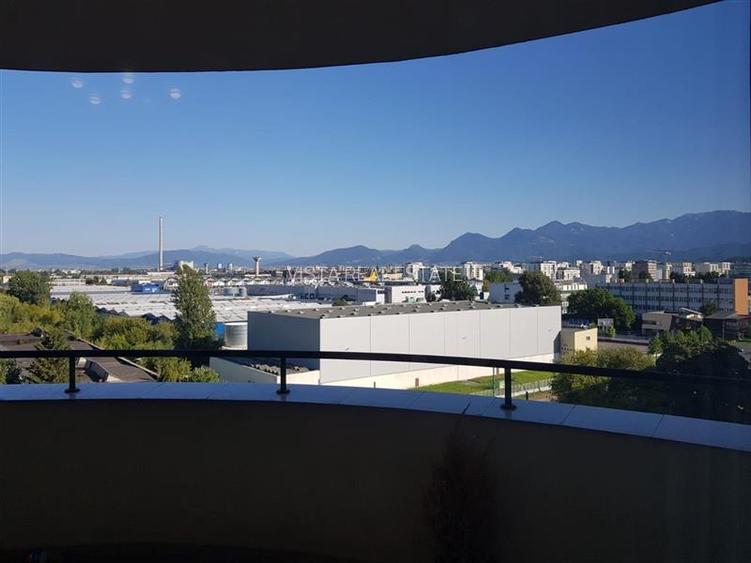 Garsoniera 43mp + terasa 11mp, etaj 8/10, Isaran, cartier Tractorul - 4