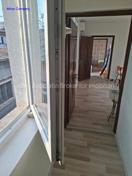 Ap. 2 camere la curte in Regie - 3