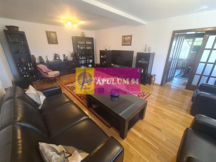 Vila de vanzare in Breaza - Zona Breaza de Sus - 11