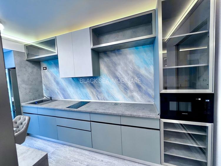 Apartament 3 Camere,  White Titanic Luxury , vedere la mare - 9