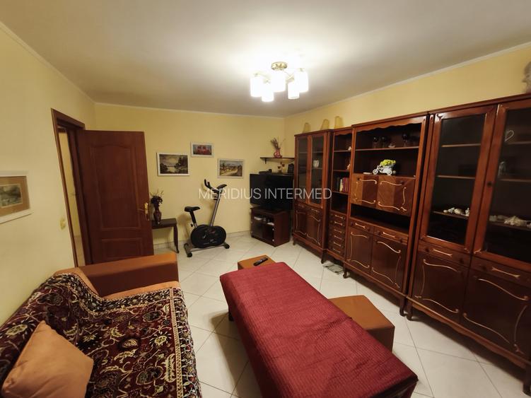 Închiriere apartament 4 camere decomandat + garaj - 14
