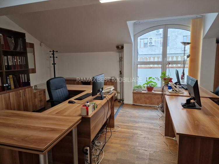 Piata Unirii, Mitropolie, 10 minute metrou, vila deosebita, strada Profesorilor, - 22