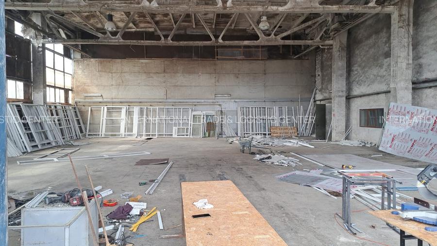 Intrare Codlea, dinspre Brasov, spatii de productie si depozitare - 2