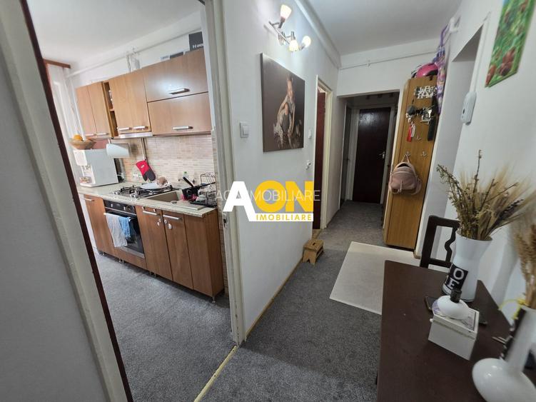 Apartament 2 Camere, Decomandat, Zona Cetate, Etaj 1 - 3