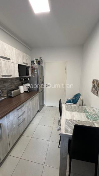 Proprietar - ap 2 camere decomandat - 14