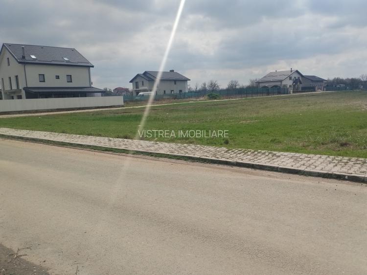 Comision 0% // Vanzare loturi de 450 - 500 - 600 mp. // Toate utilitatile - 3