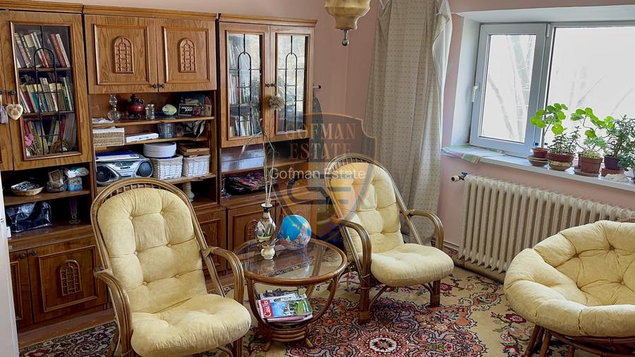 3 Camere Decomandat + uscător + boxă Capitol 3 balcoane centrala gaz 2 bai  A/C - 3