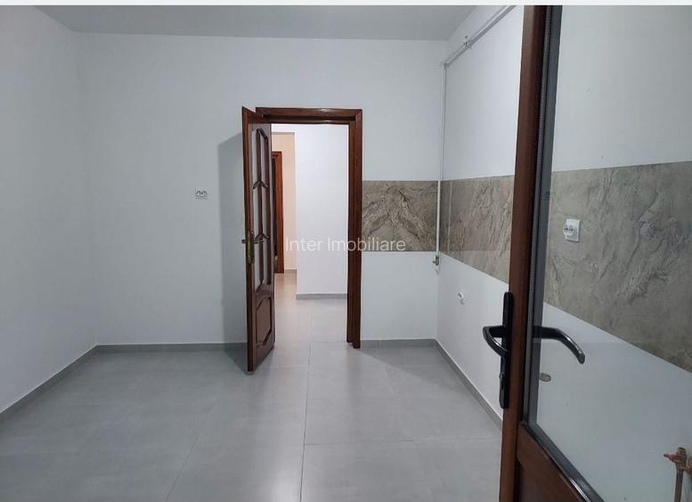 PACURARI KAUFLAND 3 CAMERE DECOMANDAT 84 MP ET.2 LIBER RENOVAT  COD 162579 - 2