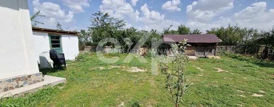 Casă la țară de vânzare – Buzoesti, Argeș | Ideală pentru locuit sau relaxare - 7