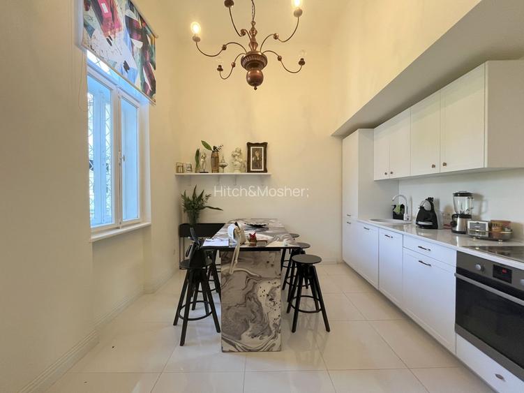 Apartament de închiriat în clădire monument istoric – Piața Maria, - 12