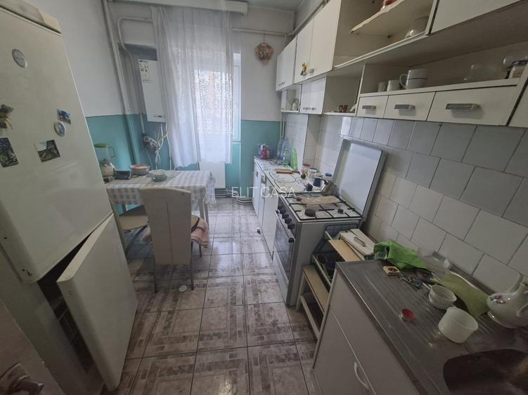 Apartament cu 3 camere, decomandat, etajul 1/8, zona Garii - 3