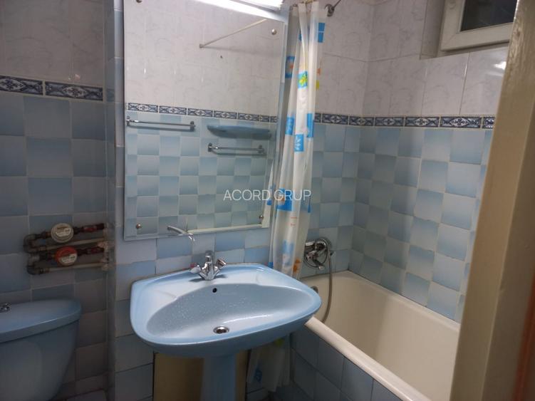 APARTAMENT 3 CAMERE Zona OBOR - 7
