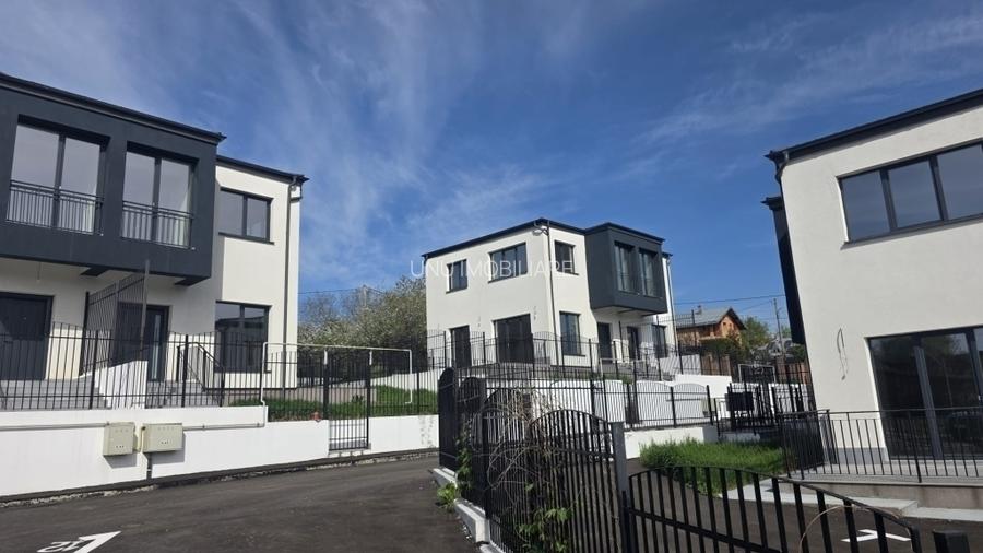 COMISION ZERO Complex 10 case P+E Duplex Bucium la 1,3km de Hanul Trei Sarmale - 27