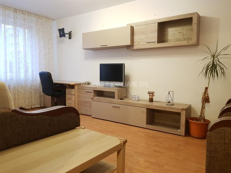 Apartament 2 cam decomandat, et 3/8, 380 euro, Buzoieni, piata Rahova - 2