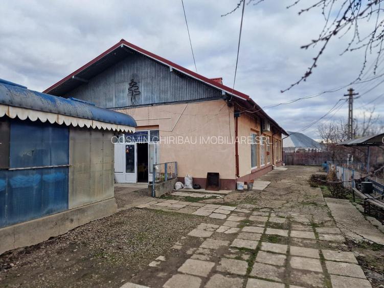 Se oferă spre vânzare / închiriere clădire cu spațiu comercial - 13