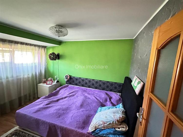 Apartament tip penthouse zona Jetoil Ploiesti - 15