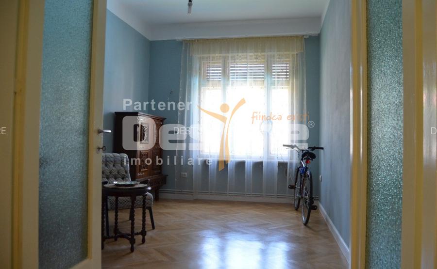 Apartament cu 4 camere, suprafata de 135 mp, garaj si beci in inima orasului - 7