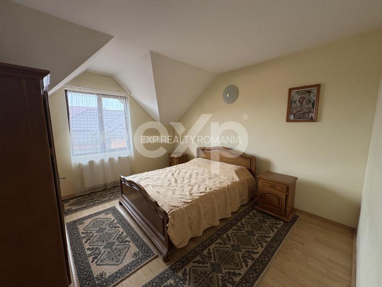 Casa de vazare Bradu la pret de apartament - 4