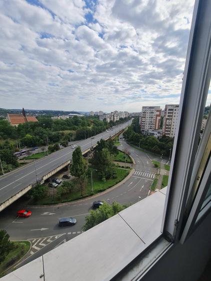 Apartament 3 camere, 2 bai,decomandat, 78 mp, etaj intemediar, parcare, Calvaria
