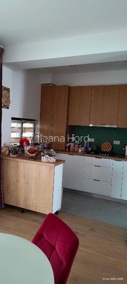 Vând apartament in casa insiruita - 4