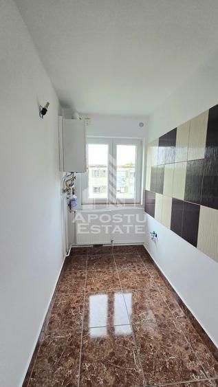 Apartament cu 2 camere, centrala proprie, zona Dacia
