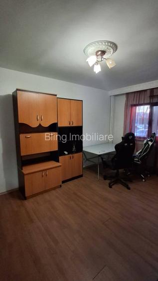 Apartament cu 3 camere, 65 mp, decomandat, zona Aurel Vlaicu - 3