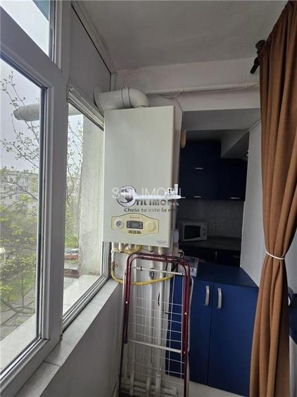 Garsoniera Alexandru etaj 3 - 250Euro - 2